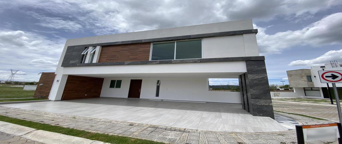 Casa En Blvd De Los Volcanes Sur 1 Lomas De Ange Propiedades