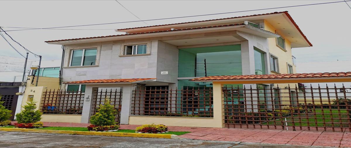 Casa en 01, Jardines de San Mateo, México en Vent... 