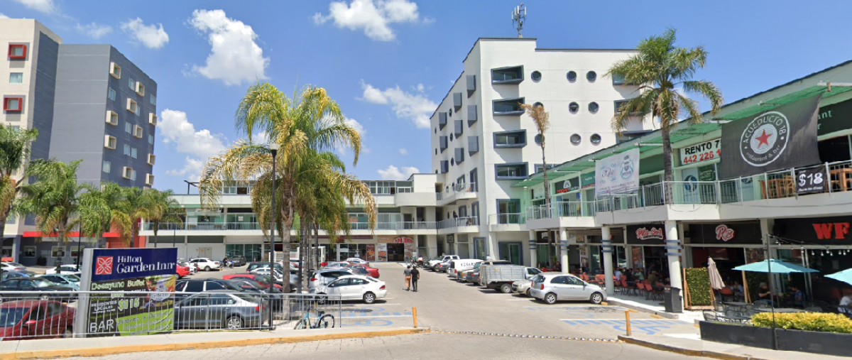 Local en Jardines de la Hacienda, Jardines de La