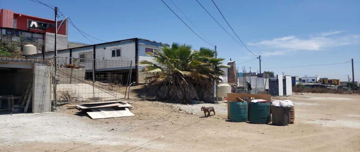 Terreno Habitacional en cumbres de Amplia...
