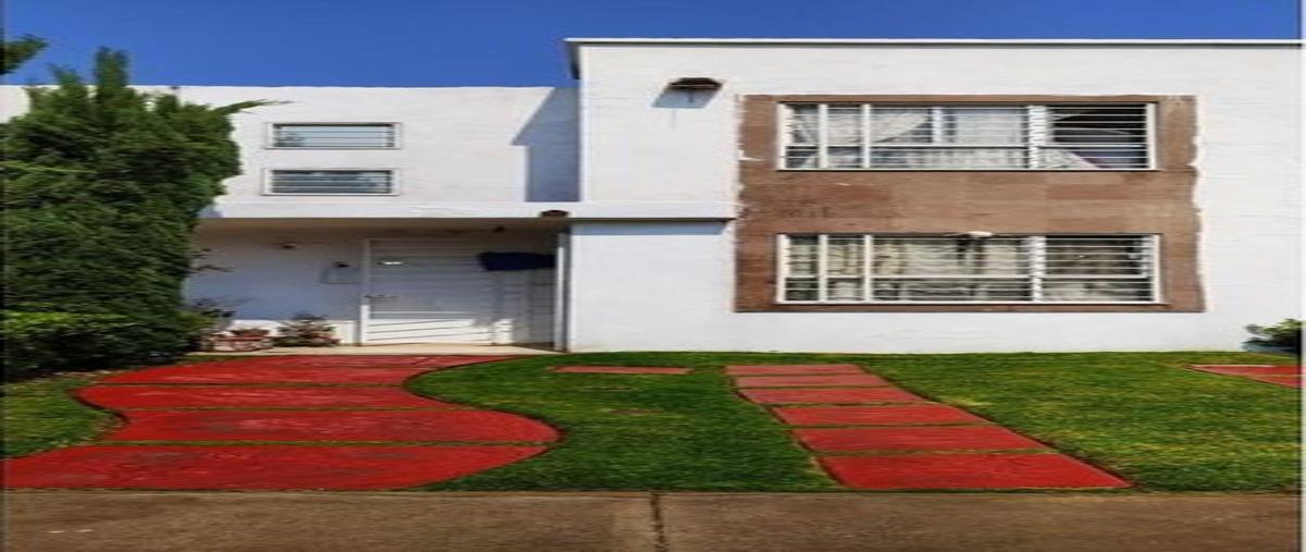 Casa en Bosques de Jacaranda, Paseos del Bosque,