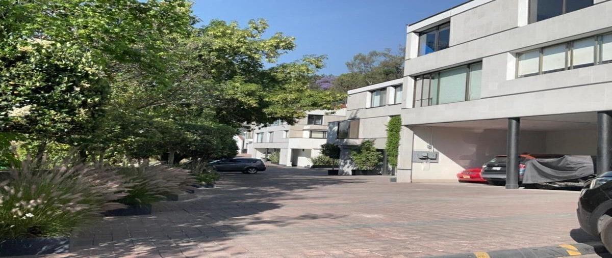 Casa en Ahuehuetes, Bosques de las Lomas, DF / CD...