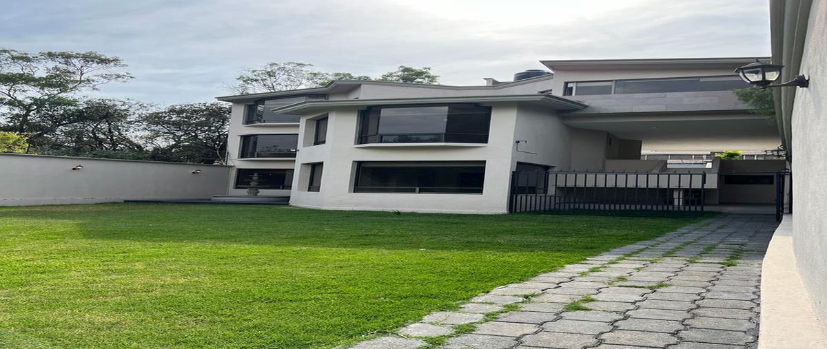 Casa en Av de las fuenes, Lomas de Tecamachalco, ... 