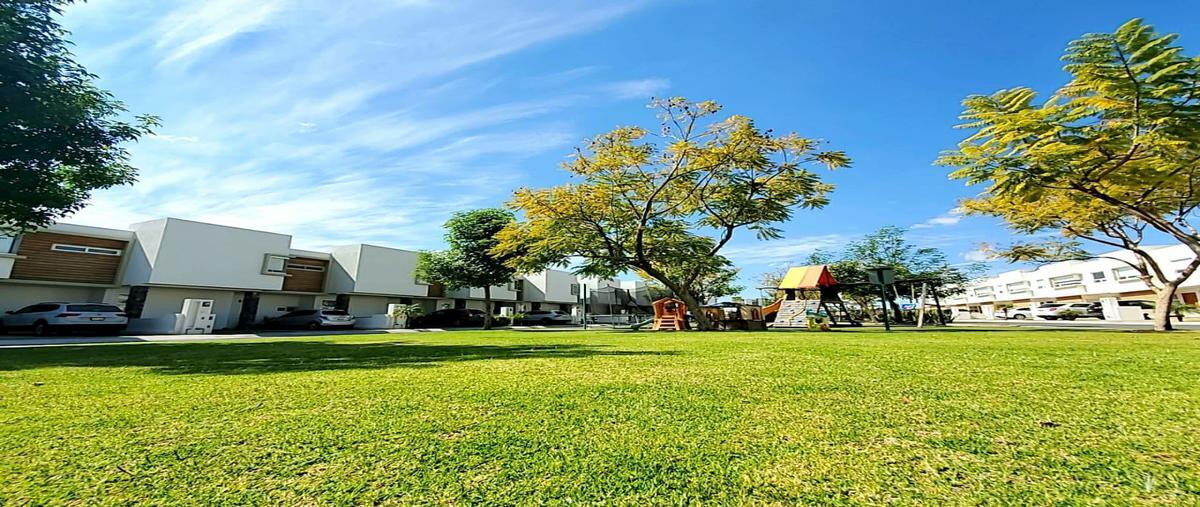 Casa en Av Los Portones, Altavista Juriquilla, Qu... 