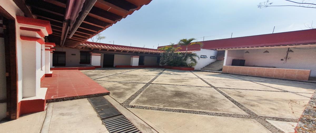 Casa en Av. Morelos, Cuernavaca Centro, Morelos e... 