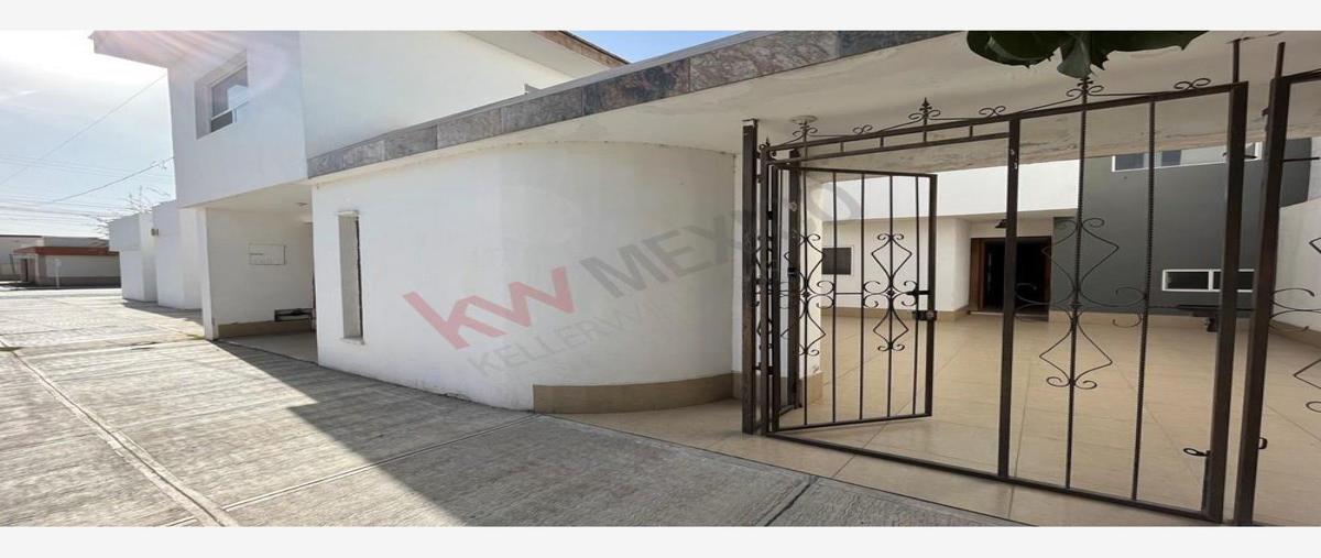 Casa en Avenida Olmos 660, Torreón Jardín, Coahui...
