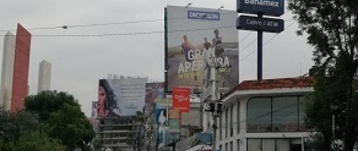 Local en Blvd. Manuel Avila Camacho, La Florida,