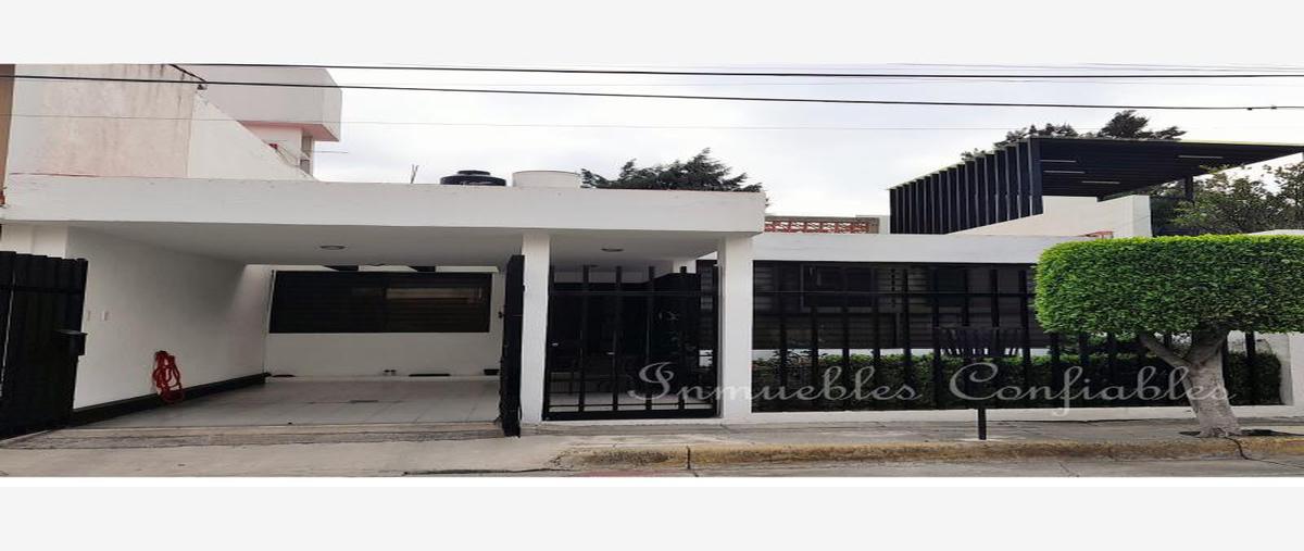 Casa en Circuito Pintores 7, Ciudad Satélite, Méx... Casa en Circuito Pintores 7, Ciudad Satélite, Méx...