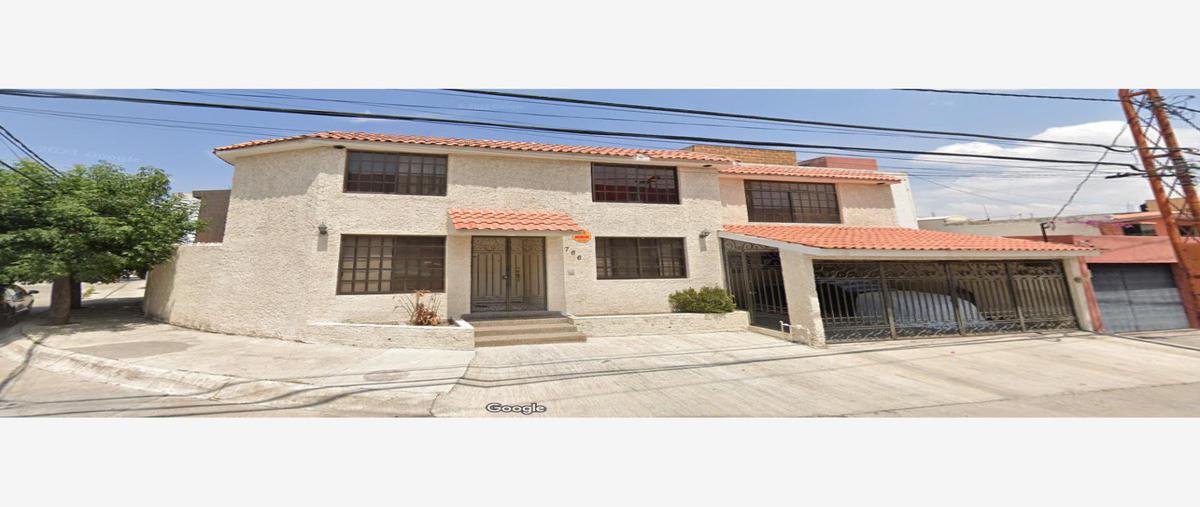 Casa en CORDILLERA ARAKAN 766 Lomas 3a Secc San Propiedades