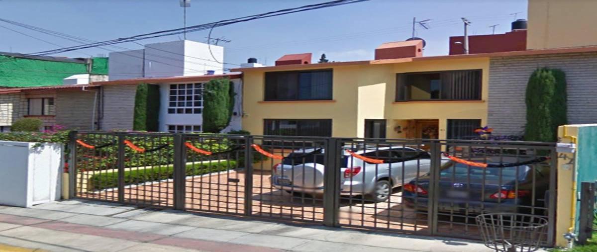 Casa en Jardines de Satélite, México en Venta ID... 