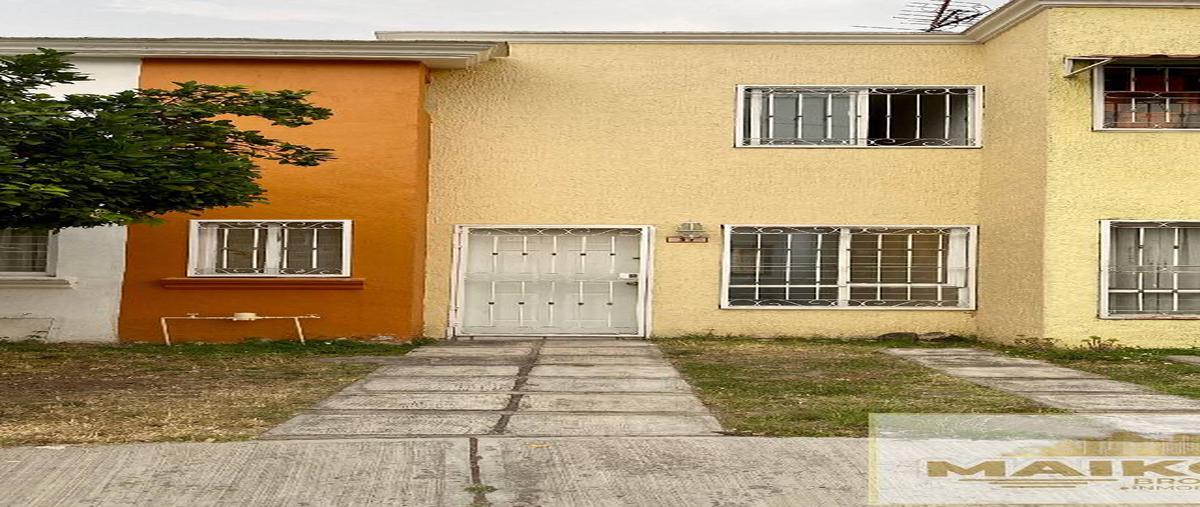 Casa En Jardines Del Valle, Zapopan, J..., Jardin... - Propiedades.com