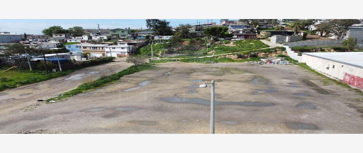 Terreno Comercial en Los Pinos y Pirules 2023, Lo...