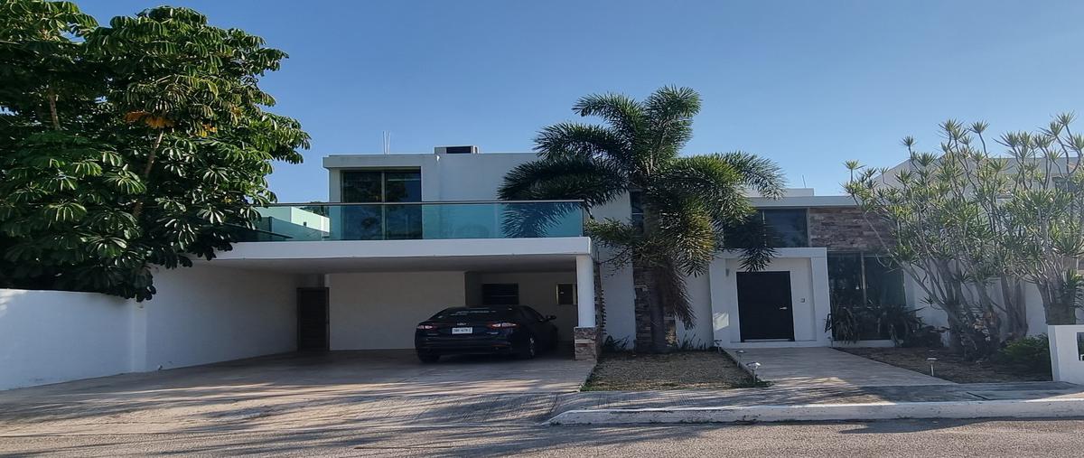 Casa en Privada Palmas Real, Conkal, Y..., Palma