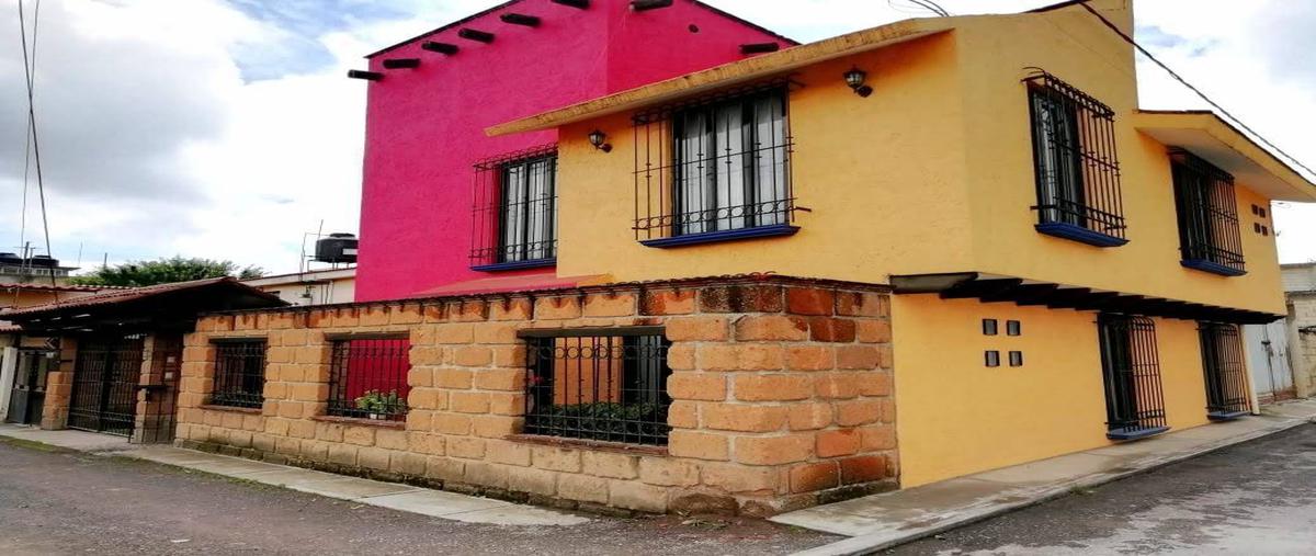 Casa en San Felipe Tlalmimilolpan, México en Ven... 