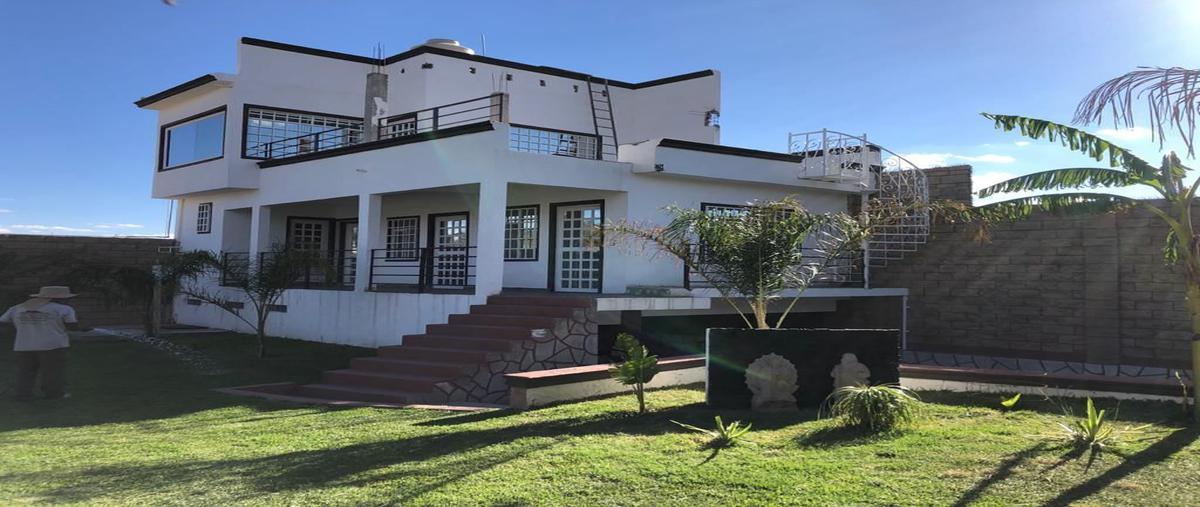 Rancho en vertedero del paso 40, San Juan del Mag...