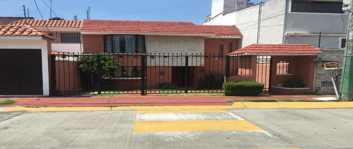 Casa en VIRGO, Jardines de Satélite, México en Re... 