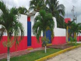 Foto de bodega en venta en Huaypix, Othón P. Blanco, Quintana Roo, 21111220,  no 01
