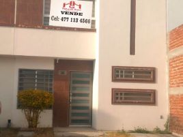 Foto de casa en condominio en venta en Villas del Country, León, Guanajuato, 23360670,  no 01
