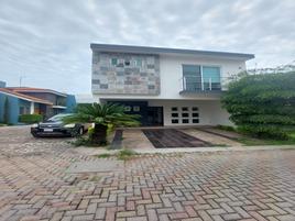 Casas en Mesa de los Ocotes, Zapopan, Jalisco 