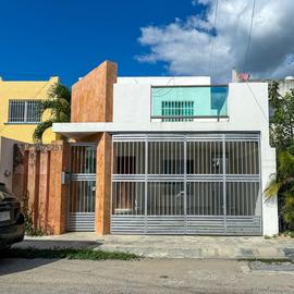Foto de casa en venta en 1 , francisco de montejo, mérida, yucatán, 0 No. 01