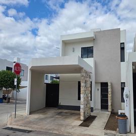 Foto de casa en venta en 17 , opichen, opichén, yucatán, 0 No. 01