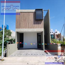 Foto de casa en venta en  , 20 de noviembre, zamora, michoacán de ocampo, 0 No. 01