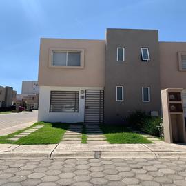 Foto de casa en renta en 24 , san juan cuautlancingo centro, cuautlancingo, puebla, 0 No. 01