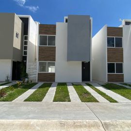 Foto de casa en venta en Playa del Carmen Centro, Solidaridad, Quintana Roo, 26299825,  no 01
