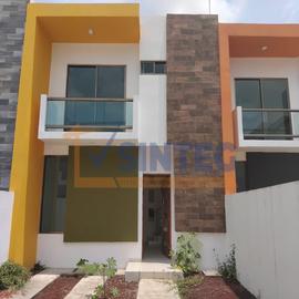 Foto de casa en venta en  , agustín lara, poza rica de hidalgo, veracruz de ignacio de la llave, 0 No. 01