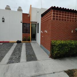 Foto de casa en renta en  , alfonso rolón michel, villa de álvarez, colima, 0 No. 01