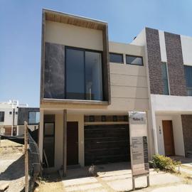 Foto de casa en venta en avenida arbolada 675, lomas de santa anita, tlajomulco de zúñiga, jalisco, 24623376 No. 01