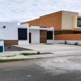 Foto de casa en venta en avenida j. merced cabrera , emiliano zapata, villa de álvarez, colima, 0 No. 01