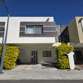 Foto de casa en venta en avenida la cantera , ciudad del sol, querétaro, querétaro, 30786895 No. 01