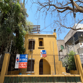 Foto de casa en venta en avenida la paz , americana, guadalajara, jalisco, 0 No. 01