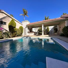 Foto de casa en venta en avenida la paz , bella vista, la paz, baja california sur, 27416702 No. 01