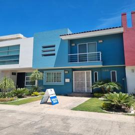 Foto de casa en venta en avenida nueva galicia , la cibela, tlajomulco de zúñiga, jalisco, 0 No. 01