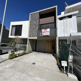 Foto de casa en venta en avenida paseo de el edéninterior circuito 5 casa #18 blvrd bosques de santa anita45645 jal. , hacienda del oro, tlajomulco de zúñiga, jalisco, 29297956 No. 01