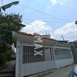 Foto de casa en renta en avenida rosa del sur esquina rosa tartara mzn 67 , infonavit el rosario, tuxtla gutiérrez, chiapas, 0 No. 01