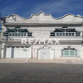 Foto de casa en venta en avenida valle de santiago , villas del valle, salamanca, guanajuato, 0 No. 01