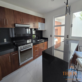 Foto de casa en venta en bosques de san juan , bosques de san juan, san juan del río, querétaro, 30099448 No. 01
