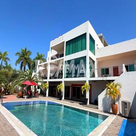 Foto de casa en venta en boulevard cuatro surcos , teacapan, escuinapa, sinaloa, 0 No. 01