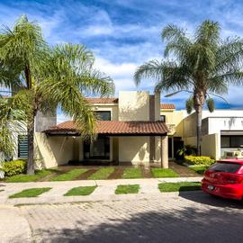 Foto de casa en venta en boulevard juan pablo ii , san nicolás, aguascalientes, aguascalientes, 28582977 No. 01