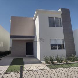 Foto de casa en venta en boulevard revolución 190, triana, saltillo, coahuila de zaragoza, 27000995 No. 01