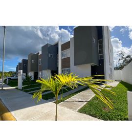 Foto de casa en venta en Playa del Carmen Centro, Solidaridad, Quintana Roo, 24868849,  no 01