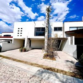Foto de casa en venta en calicantos , los calicantos, aguascalientes, aguascalientes, 27392336 No. 01