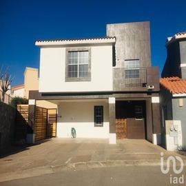 Foto de casa en venta en calzada fresno 182, cerrada andaluz, juárez, chihuahua, 29430644 No. 01