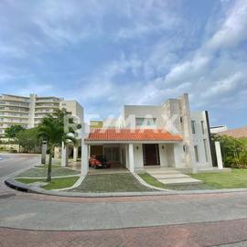 Foto de casa en venta en camino de las hojas , los almendros, tampico, tamaulipas, 0 No. 01