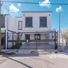 Foto de casa en venta en  , campanario, chihuahua, chihuahua, 30501798 No. 01