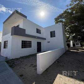 Foto de casa en venta en  , candelario garza ampliación, ciudad madero, tamaulipas, 0 No. 01