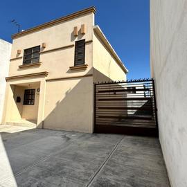 Foto de casa en renta en  , cantizales, apodaca, nuevo león, 0 No. 01